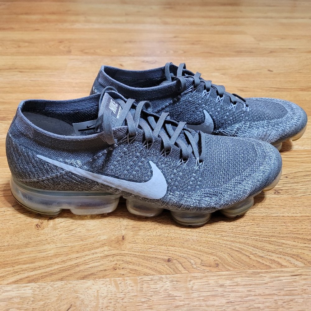 Nike Air VaporMax FLYKNIT ASPHALT   849558-002   MENS SIZE 12.5  USED